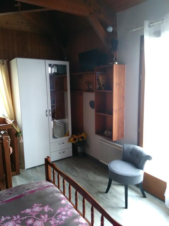 Ambares-et-Lagrave Chambre Chez L'Habitant מראה חיצוני תמונה